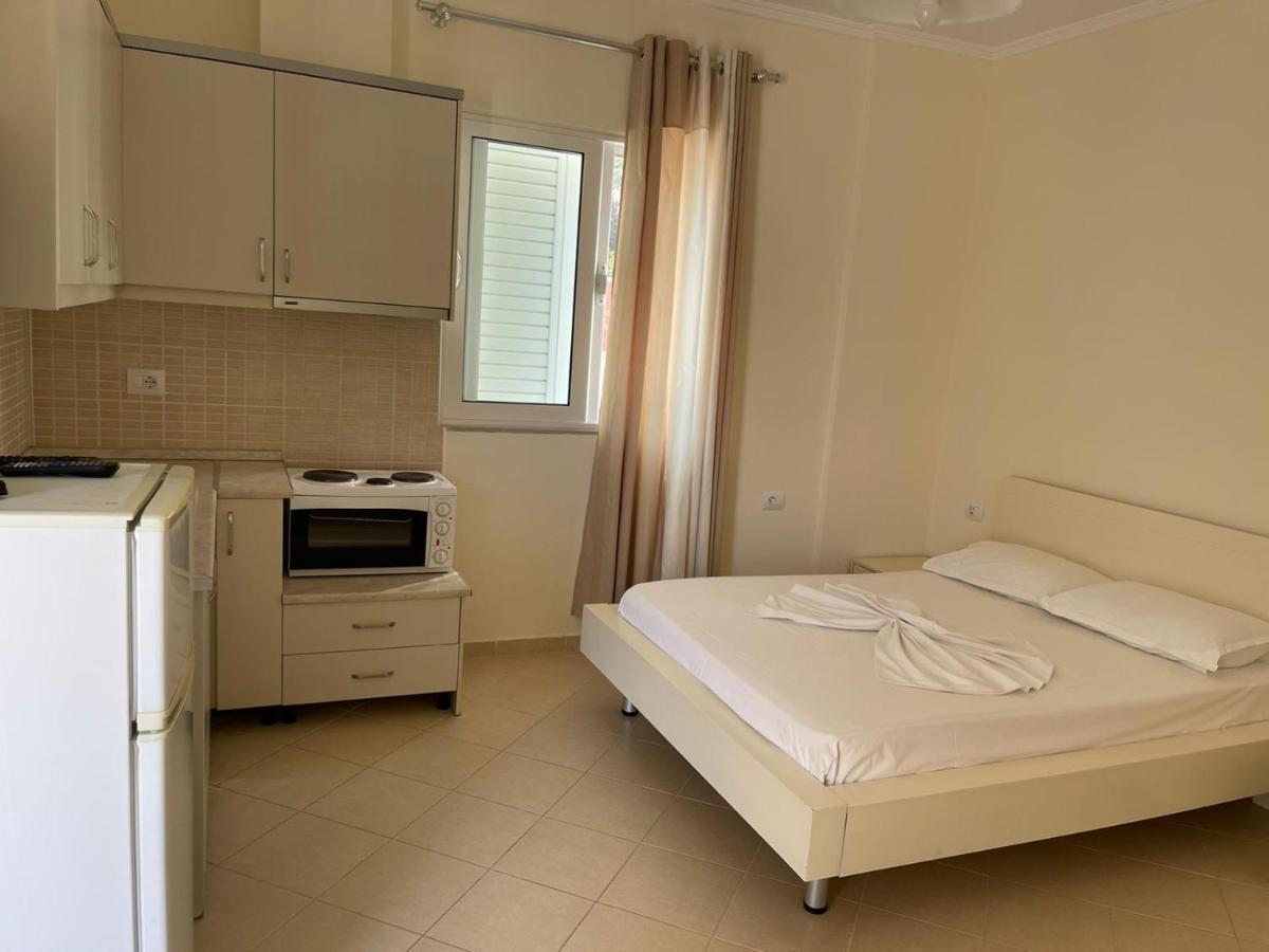 Sunset Apartments Berdenesh Саранде Екстериор снимка