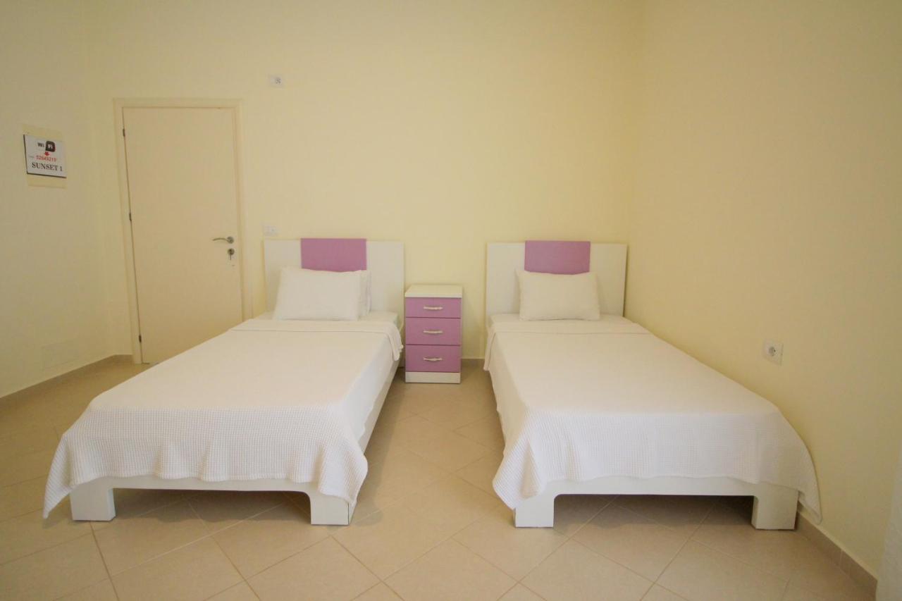 Sunset Apartments Berdenesh Саранде Екстериор снимка